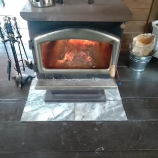 COOKINGつみきです11月16日（日）、17日（月）おからパンと麹のランチ営業しています🎶
ご来店お待ちしています！

◆◆◆◆◆◆◆◆◆◆◆◆◆◆◆◆◆◆◆◆◆◆◆◆◆

COOKINGつみき
日曜•月曜日　　10:00〜16:00
080-8290-4417
（急なお休みなどはInstagramにてお知らせします）

ゆるり農カフェEVERGREENさんの
定休日に営業中✨

恵庭市上山口580番地の2
黒氏牧場内　ログハウス
@ever_green_cafe内

◆◆◆◆◆◆◆◆◆◆◆◆◆◆◆◆◆◆◆◆◆◆◆◆◆◆◆#cooking.tsumiki
#toshimi615
#恵庭カフェ
#恵庭cafe
#おからパン
#麹
#ゆるり農カフェ
#ガーデンシティ恵庭
#麹調味料
#お惣菜
#腸活
#グルテンフリー
#米粉
#ソフトクリーム